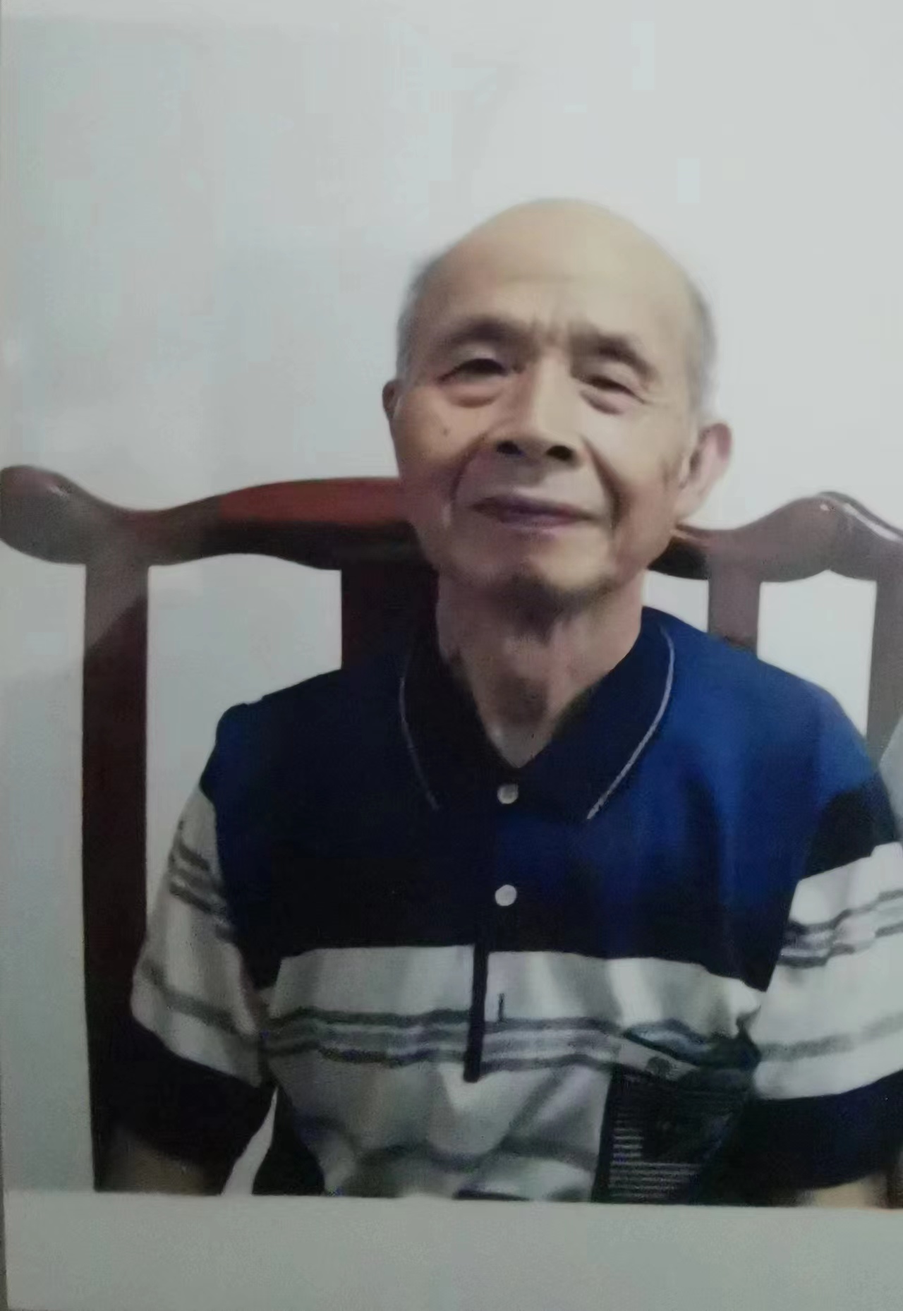 走失者照片 紧急寻人！郴州八旬老人失联，驼背，...