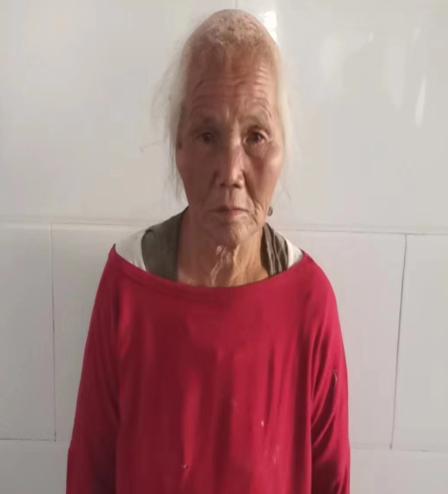 走失者照片 南阳寻亲：七旬老太被救助，高1米6...