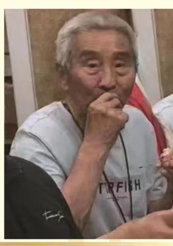 走失者照片 沈阳急寻：七旬老人走失，穿灰色夹克...