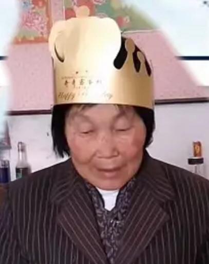 走失者照片 紧急寻人！六安七旬老太失联，穿米蓝...