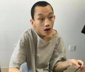走失者照片 嘉兴平湖寻亲：18岁少年被救助，嘴...