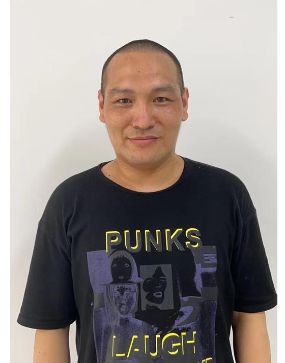走失者照片 绍兴寻亲：中年男子被救助多年，精神...
