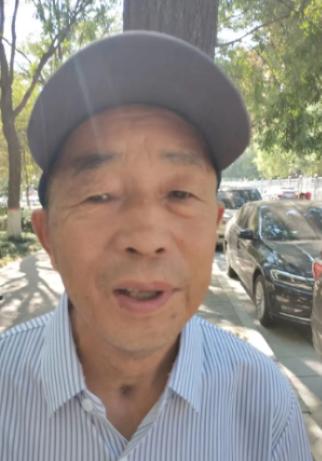 走失者照片 渭南市寻人：六旬老人走失，穿蓝白相...