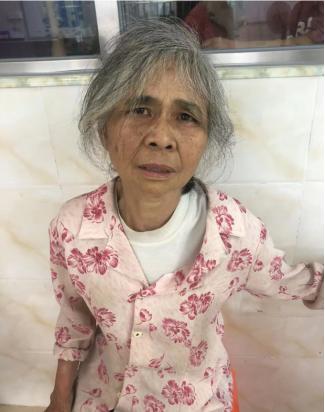 走失者照片 钦州寻亲：六旬老太被救助，高1米5...