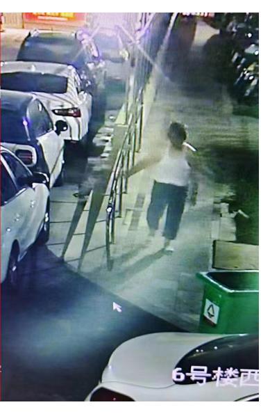 走失者照片 滁州急寻：八旬老太失联，穿白色背心...