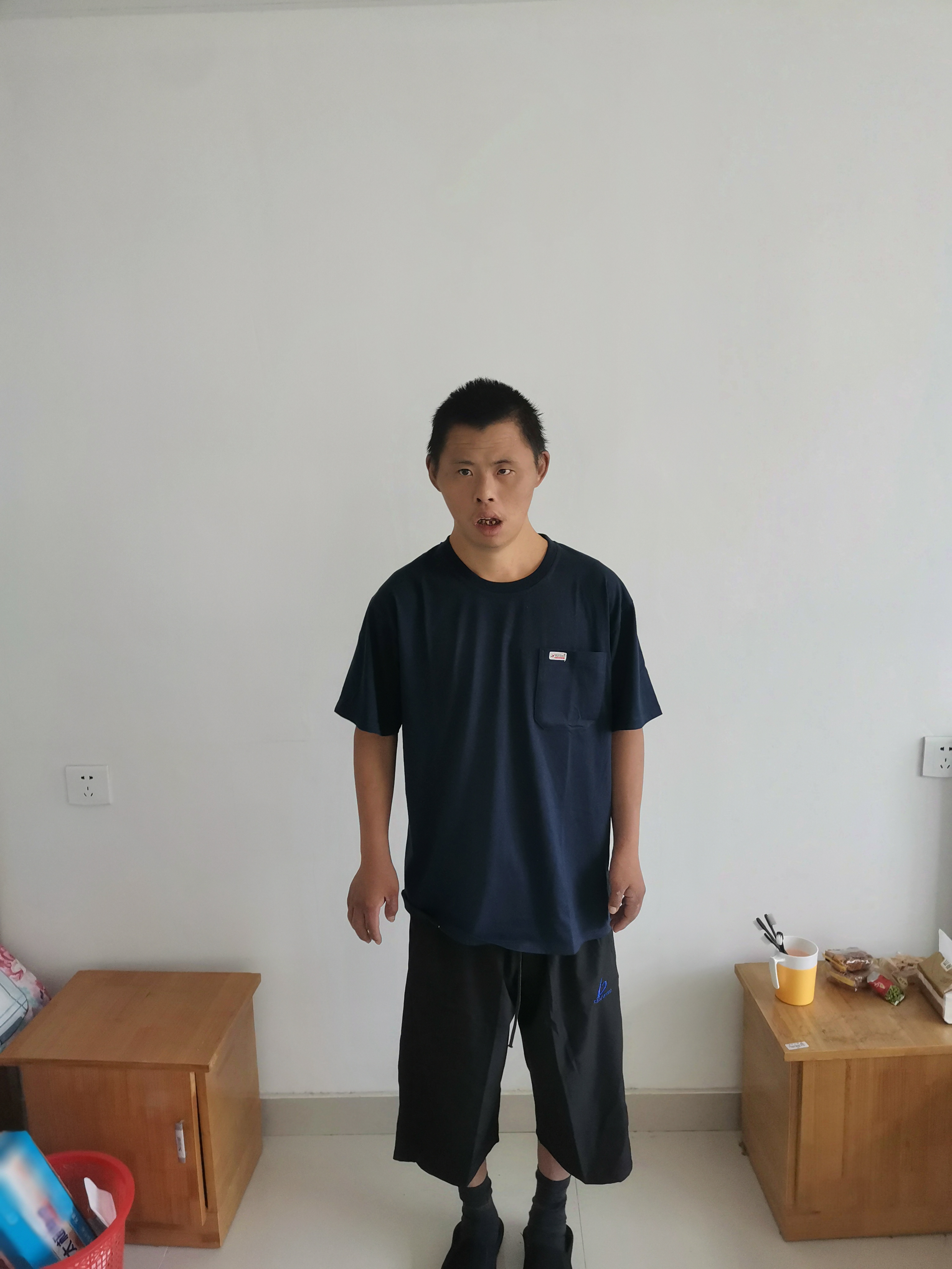 走失者照片 宣城寻亲：青年男子在广德被救助，穿...