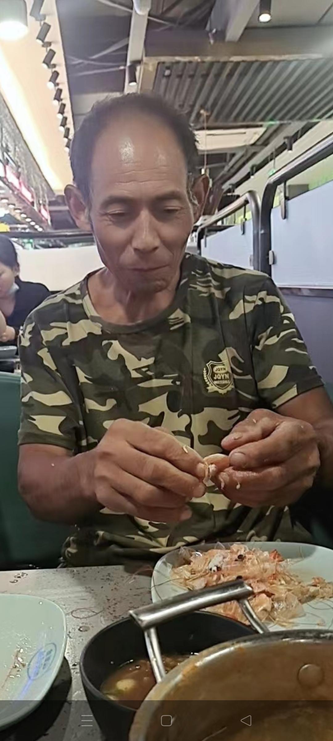 走失者照片 襄阳急寻：六旬老人走失，智力异常，...