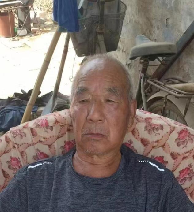 走失者照片 商丘急寻！八旬老人走失，穿蓝色短袖...