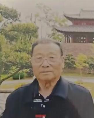 走失者照片 潍坊市诸城市寻人：八旬老人走失，穿...