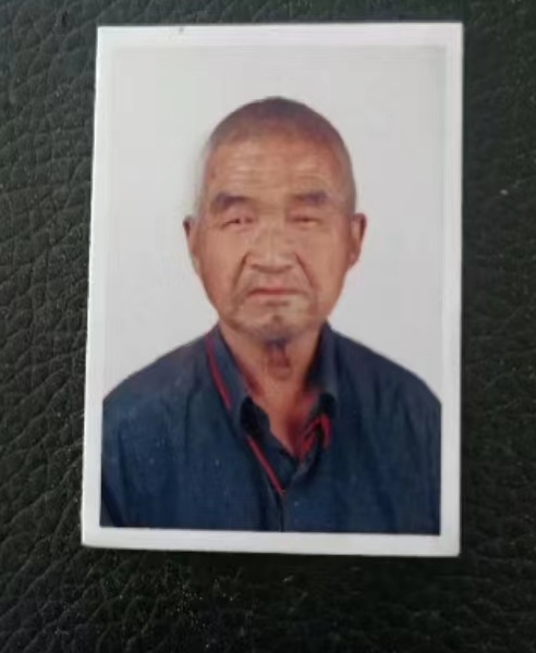 走失者照片 渭南急寻：六旬老人失联，高1米65...