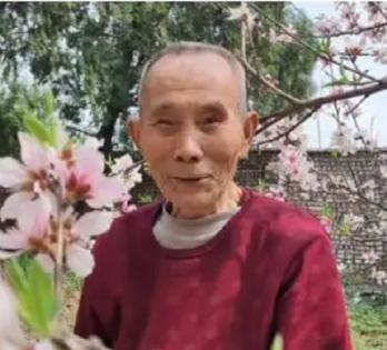 走失者照片 急寻！郴州八旬老人失联，穿白色短袖...