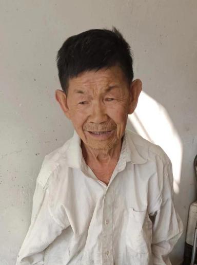 走失者照片 汉中寻亲：六旬老人被救助，自述叫谢...