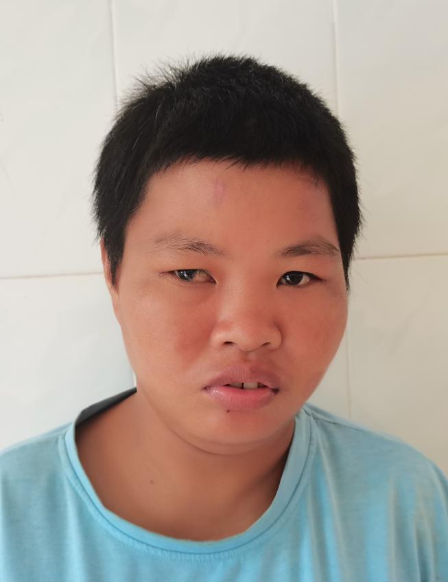 走失者照片 北海寻亲：青年女子被救助，说客家话...