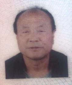 走失者照片 大连急寻：六旬老人走失，患小脑萎缩...