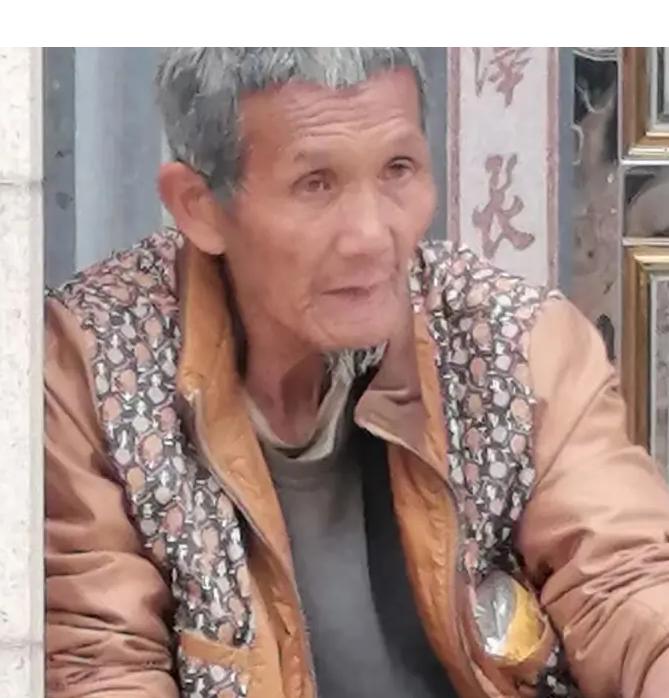 走失者照片 泉州南安急寻：七旬老人走失，穿橘红...