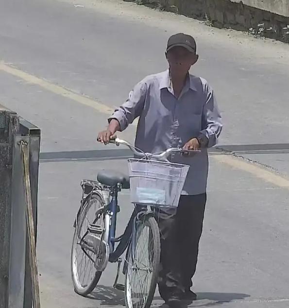 走失者照片 平顶山急寻：八旬老人走失，穿灰色衬...