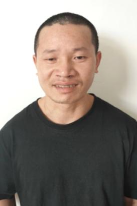 走失者照片 漳州寻亲：青年男子被救助，穿黑白条...