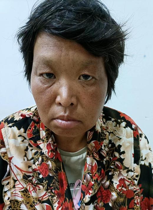 走失者照片 周口寻亲：中年女子被救助，穿花色短...