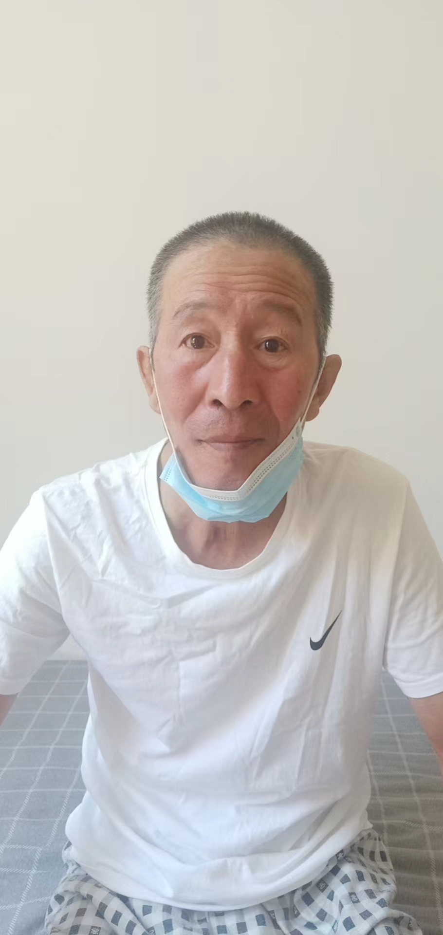 走失者照片 谁家老人走丢了？六旬老人在白山被救...