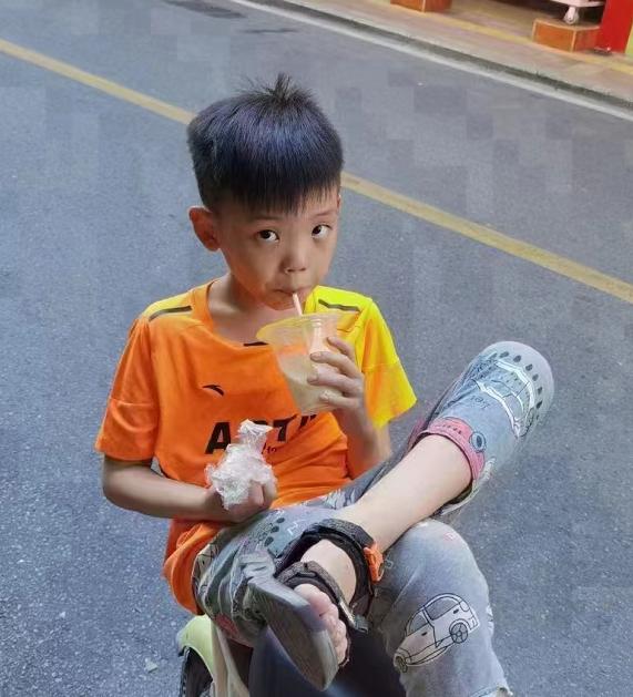 走失者照片 孩子你在哪儿？肇庆四会9岁男孩走失...