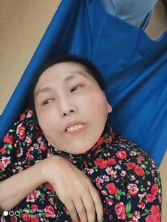 走失者照片 鹰潭寻亲：中年女子被救助，高1米5...