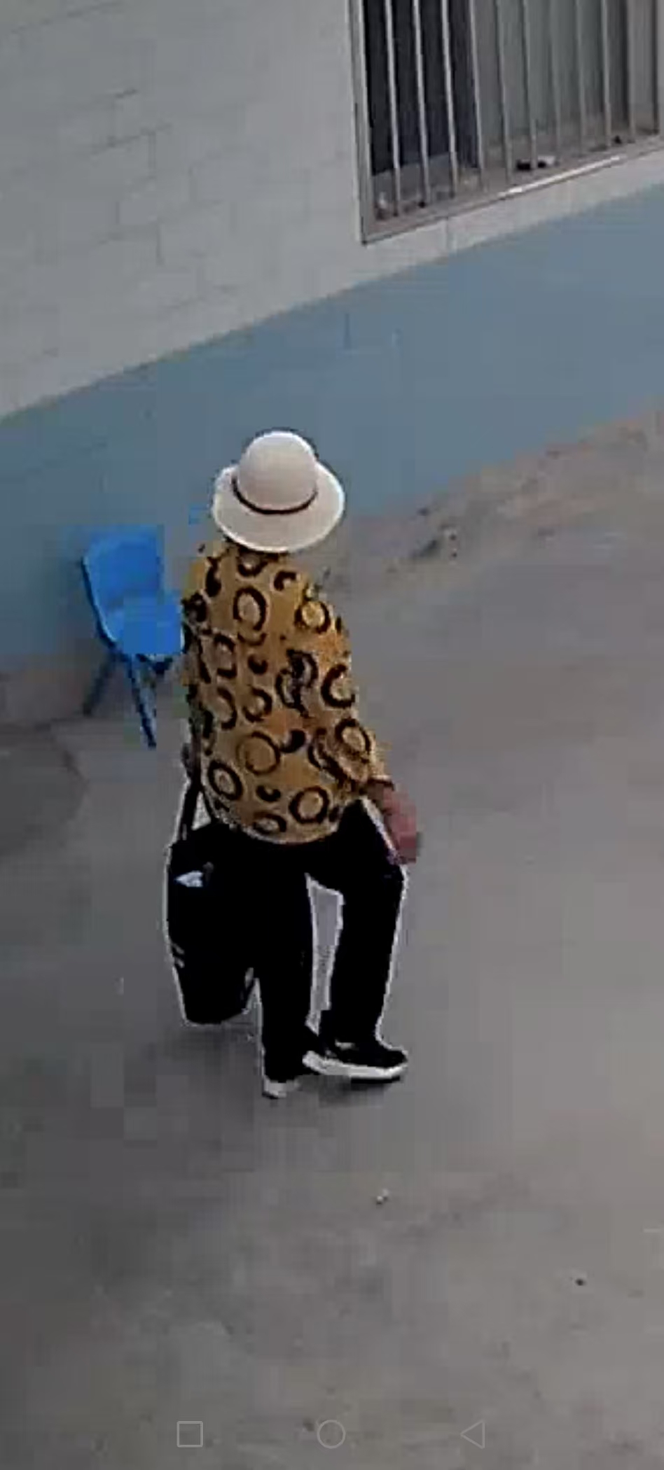 走失者照片 济南市寻人：六旬老太走失，穿黄底黑...