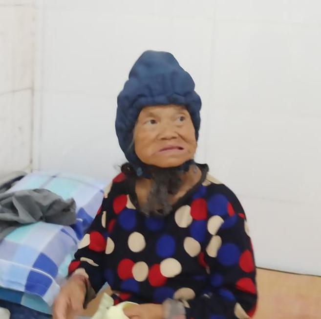 走失者照片 南宁寻亲：八旬老太被救助，不说话，...