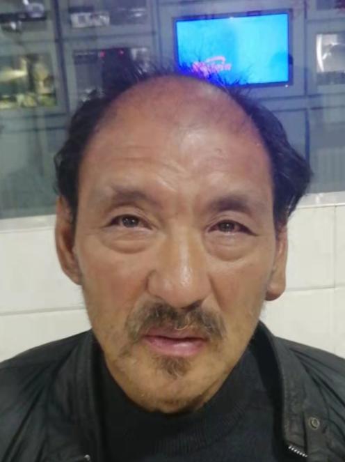 走失者照片 开封寻亲：六旬老人被救助，穿黑色上...