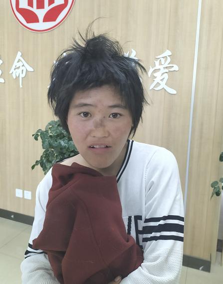 走失者照片 石嘴山寻亲：青年女子被救助，疑似智...
