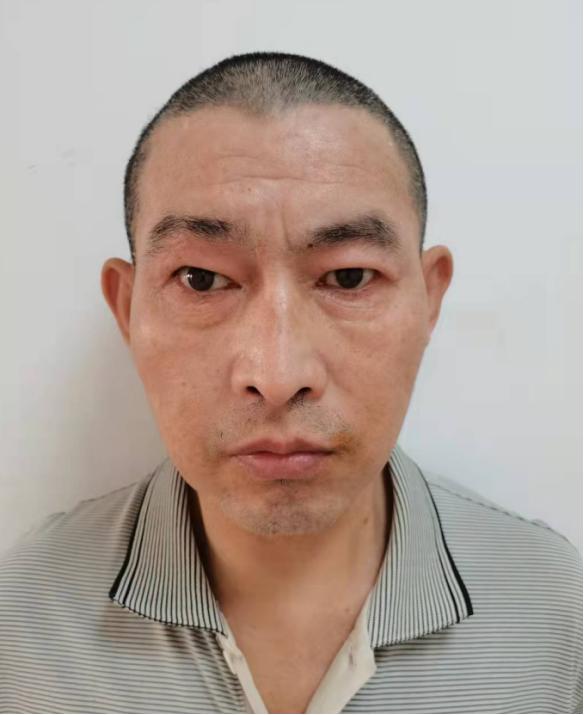 走失者照片 开封寻亲：中年男子被救助，自述叫雷...