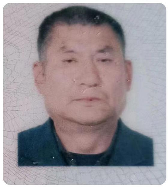 走失者照片 北京急寻：六旬老人走失，穿浅灰色短...