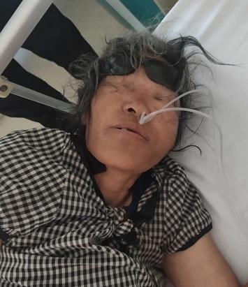 走失者照片 阜新寻亲：五旬女子被救助，穿黑白格...