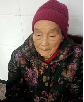 走失者照片 广元急寻：八旬老太走失，患帕金森综...