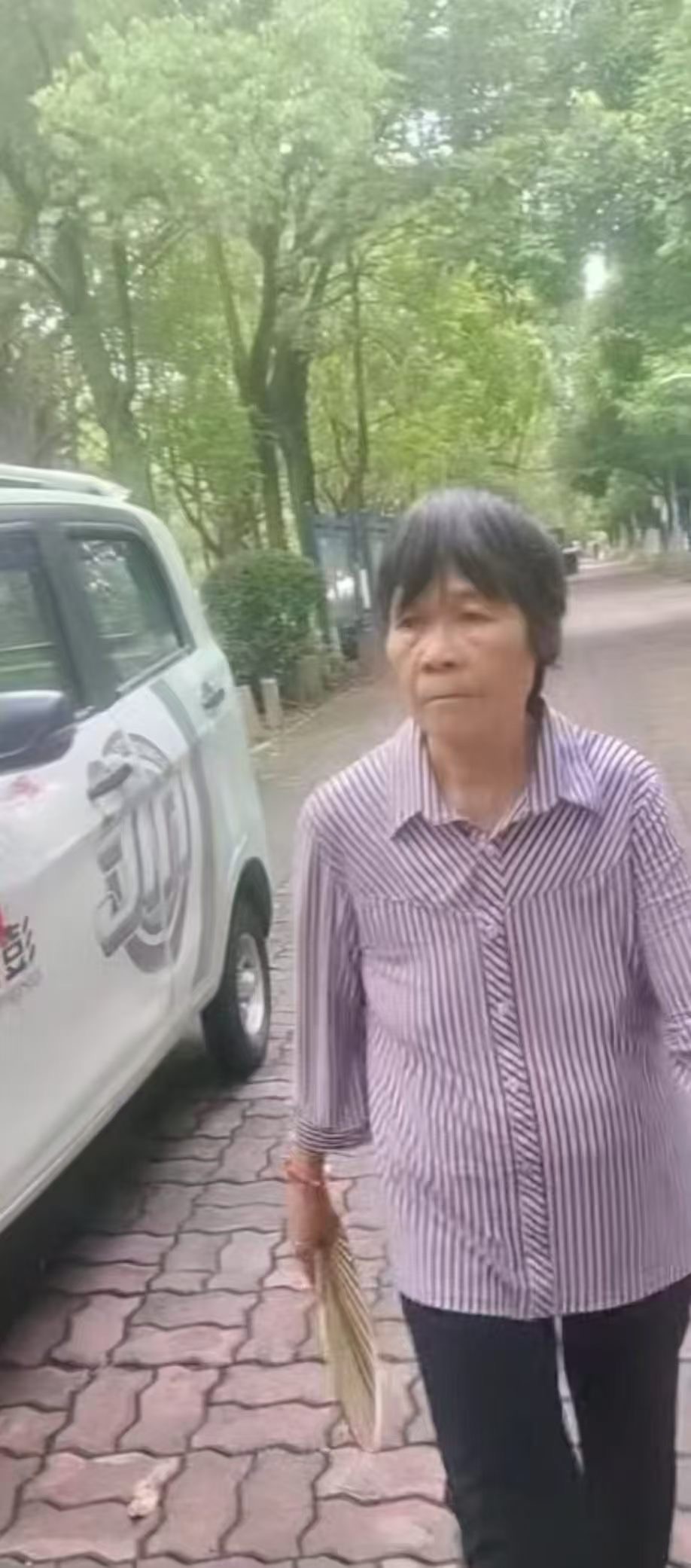 走失者照片 来宾市寻人：七旬老太走失，患阿尔茨...