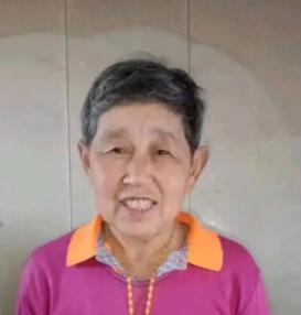 走失者照片 济南急寻：六旬老太走失，穿黑白相间...