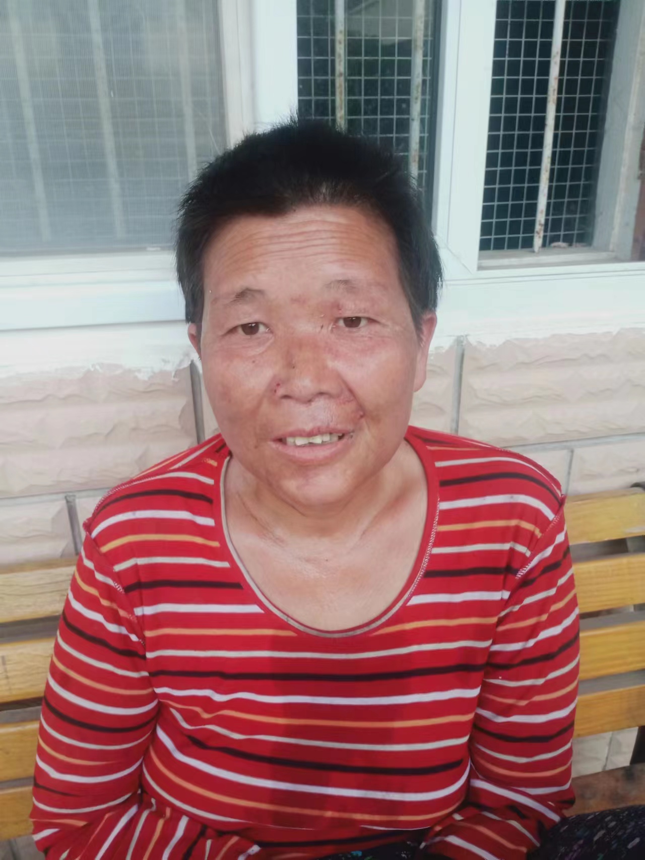 走失者照片 亳州寻亲：五旬女子被救助，自写叫古...