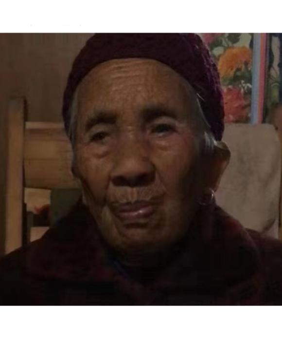 走失者照片 凉山州急寻！西昌八旬老太乘公交外出...