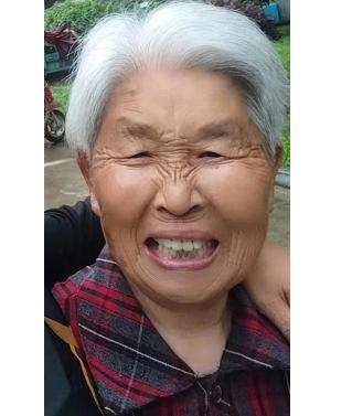 走失者照片 景德镇急寻：八旬老太走失，穿灰色碎...