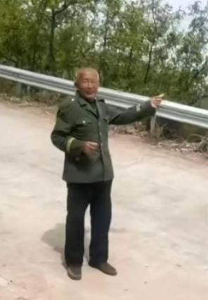 走失者照片 榆林市寻人：七旬老人走失，穿军绿色...