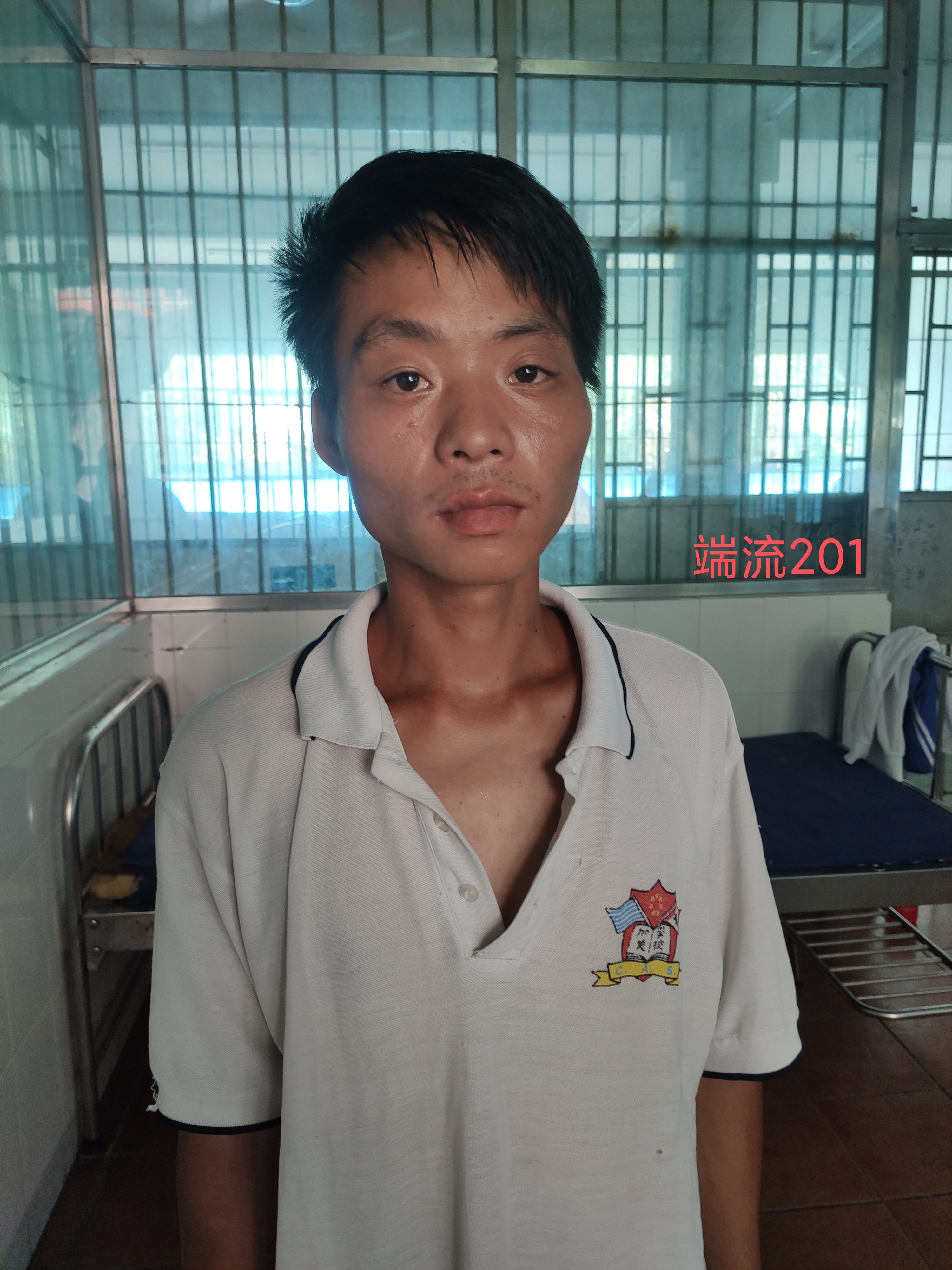 走失者照片 肇庆市寻亲：中年男子被救助，高1米...