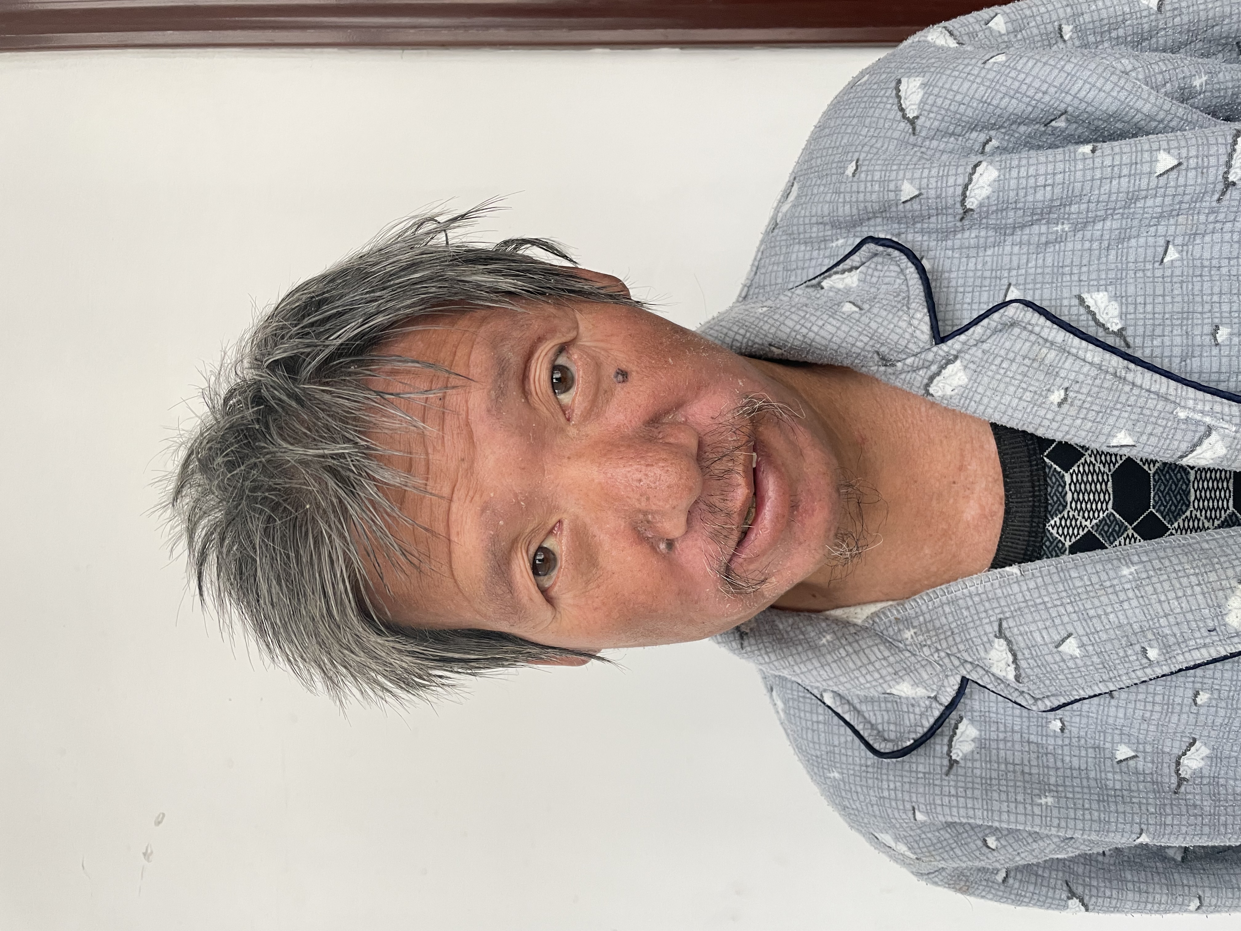 走失者照片 贵阳寻亲：五旬男子被救助，自述叫韩...
