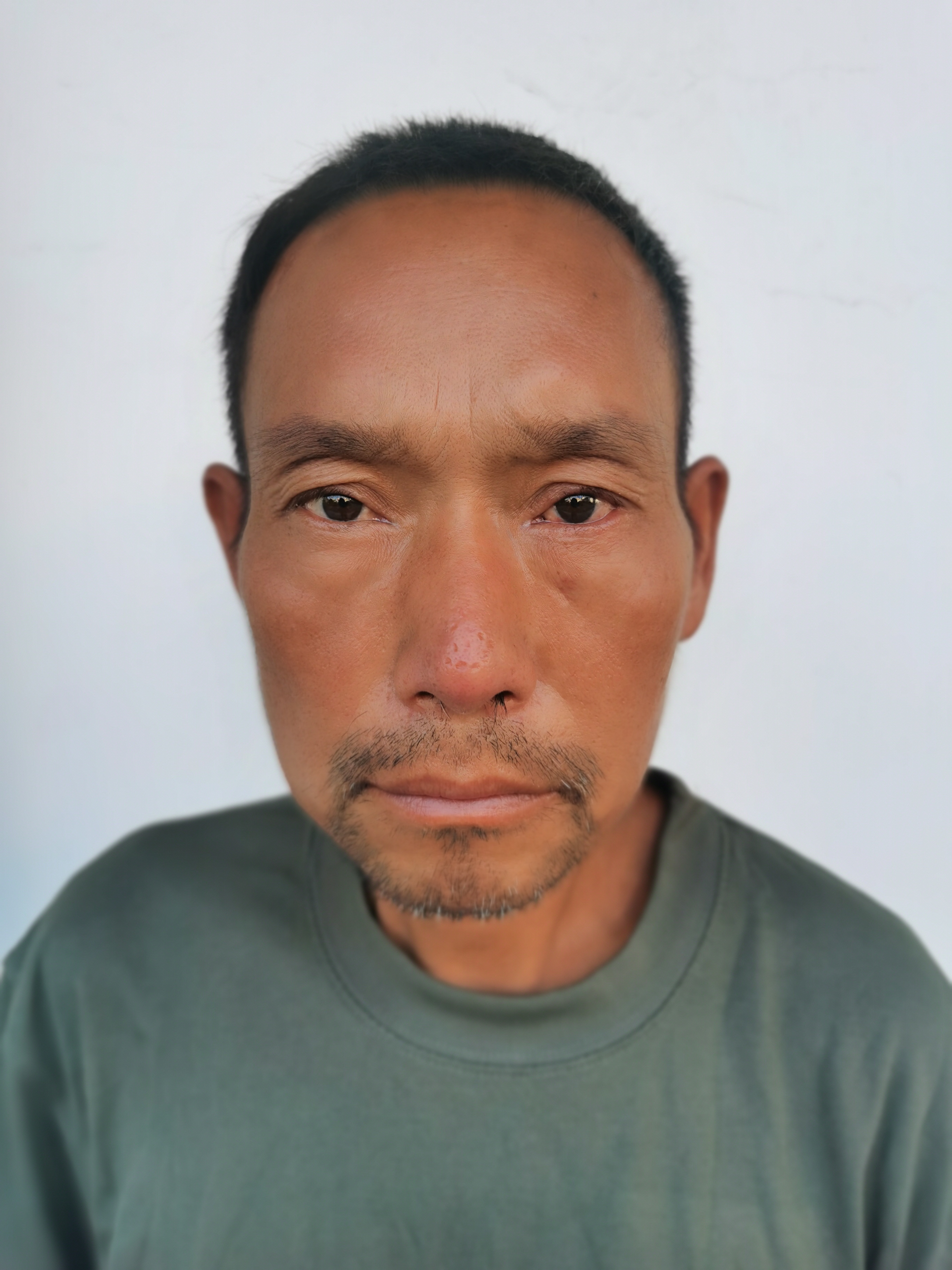 走失者照片 滁州寻亲：中年男子被救助，高1米7...