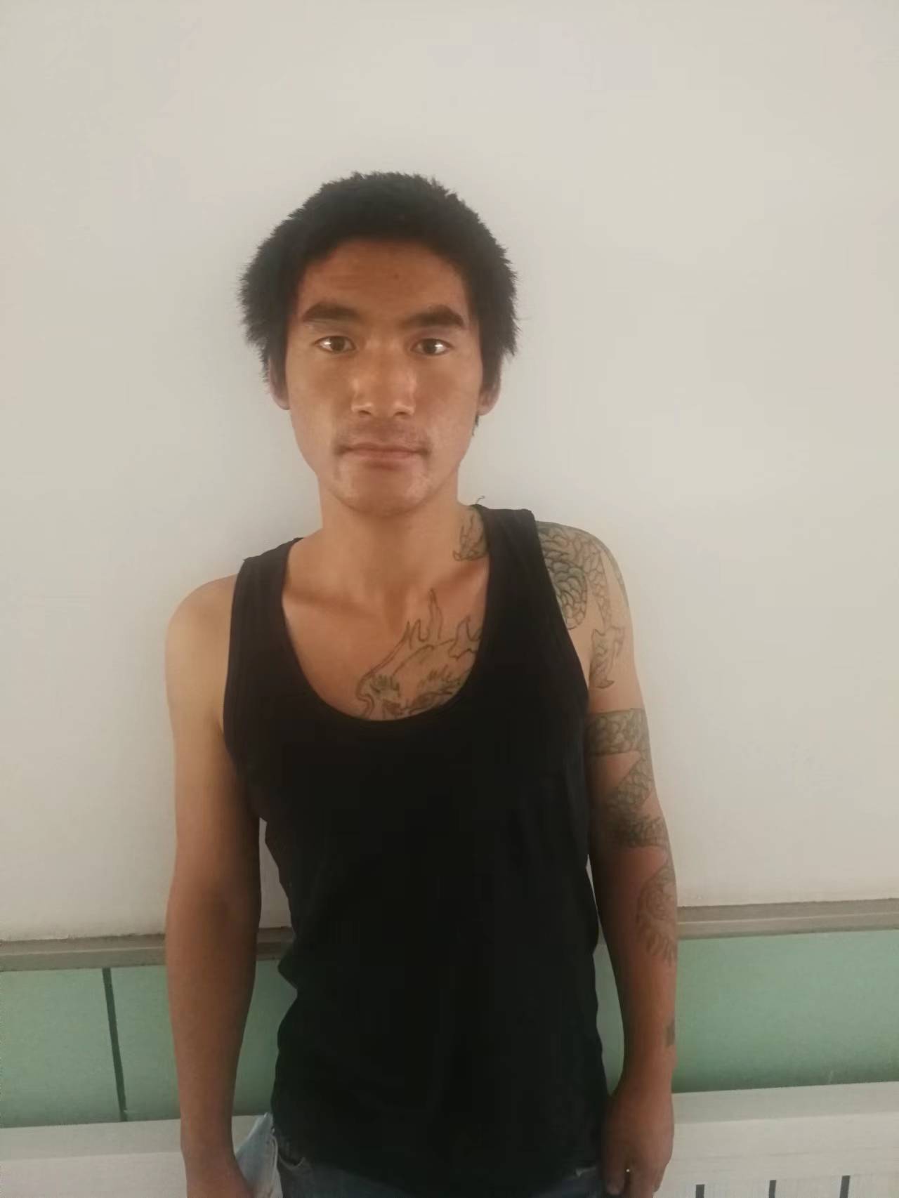 走失者照片 包头市救助站：18岁少年被救助，自...