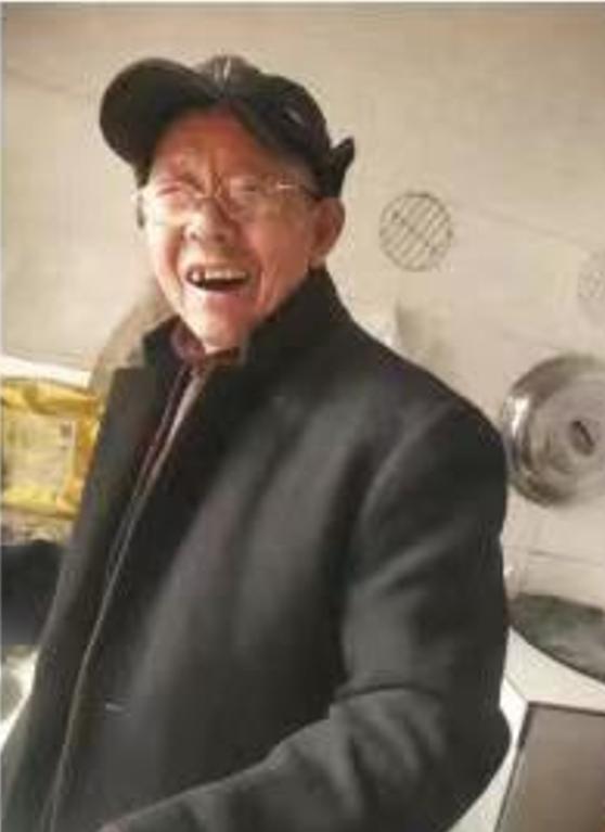 走失者照片 襄阳急寻！七旬老人失联数日，拄拐，...
