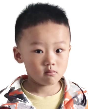 走失者照片 寻亲：3岁男童在重庆被救助多年，被...