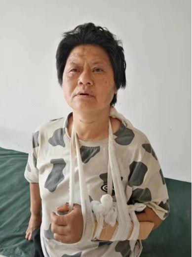 走失者照片 南阳寻亲：五旬女子被救助，高1米5...