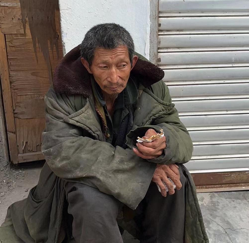 走失者照片 南充寻亲：阆中六旬老人被救助，高1...