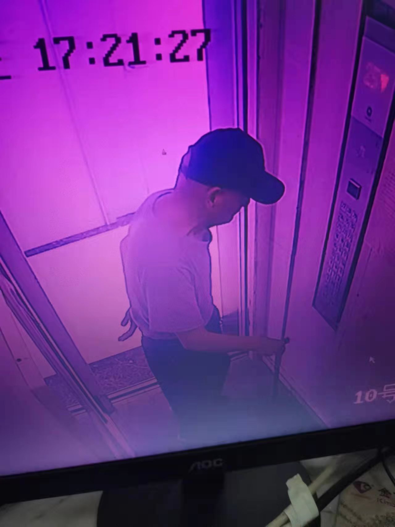 走失者照片 平顶山急寻：八旬老人走失，穿灰色短...