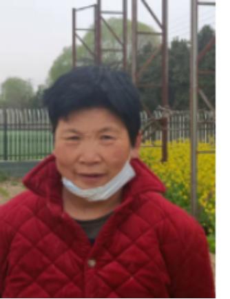 走失者照片 开封寻亲：六旬老太被救助，穿红色棉...