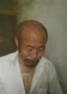 走失者照片 重庆市寻人：八旬老人走失，穿白色短...